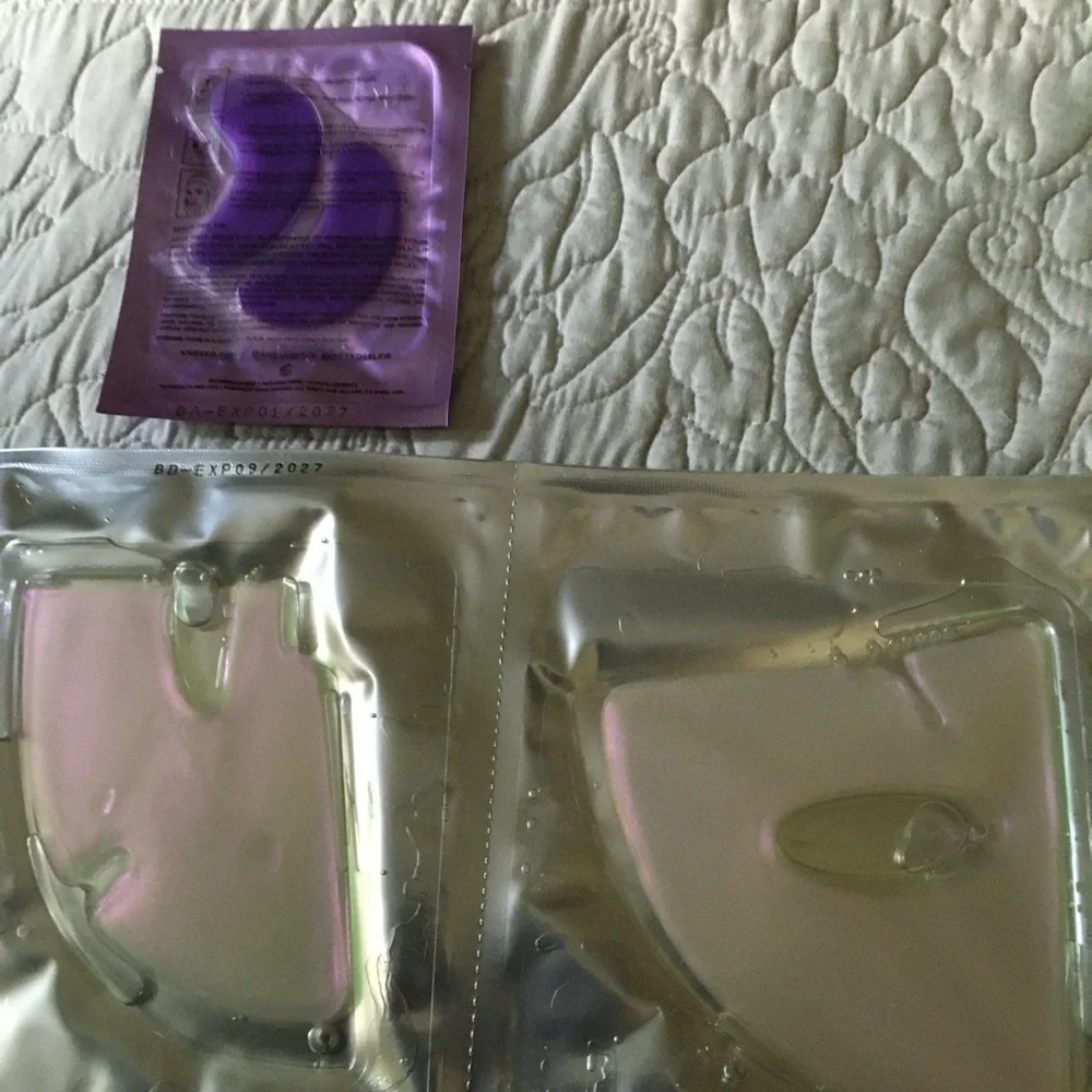 Knesko Skin Diamond Radiance Face Amethyst Eye Mask Set
